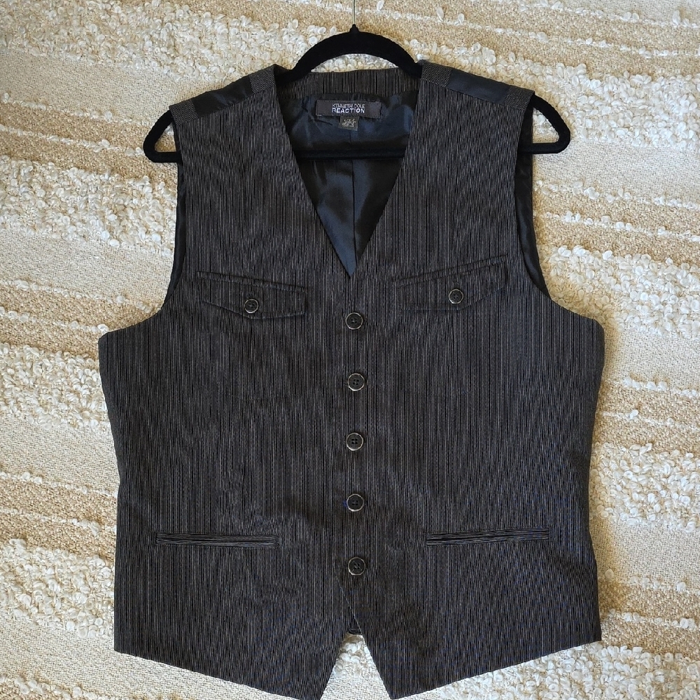 Kenneth Cole Reaction Men's Charcoal Textured 5 Button Vest Large